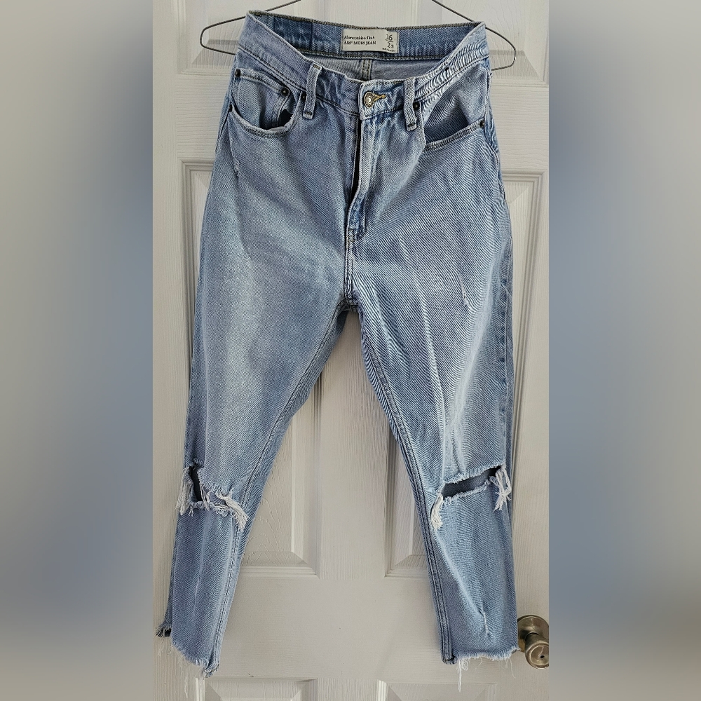Mom jeans.